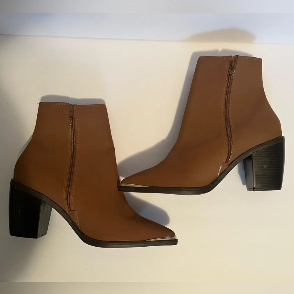 Vizzano Brazillian Footwear Pointed Toe Suede Chunky Heel Western Ankle Boots